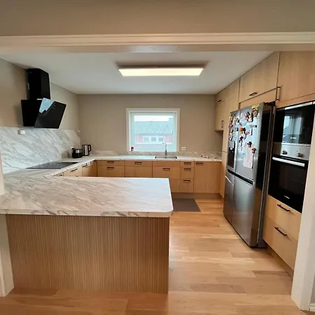 Spacious Private House For Ons24 ستافانجر