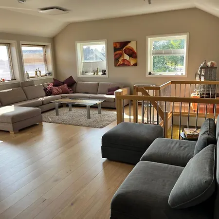 Spacious Private House For Ons24 Apartmán *